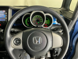 明るく、視認性に優れたメーターで安全運転や燃費管理、車両点検などに役に立つ機能があります ※一部の車種には該当しないものもございます