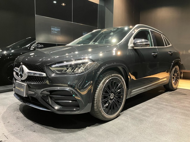 GLAクラス GLA200 d 4マチック アーバン スターズ 4WD 