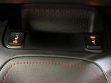 【前席シートヒーター】寒い日に重宝するシートヒーター!エアコンより早く温まってくれるので寒がりの人も安心ですね♪エアコンの温風は乾燥するから苦手、という方にもをおすすめです。