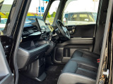 展示車になる工程で室内クリーニングをさせて頂き皆様に安心して触っていただけるよう展示させて頂いております。内外装で気になる点など御座いましたら詳細を写真などでご案内できますのでご遠慮なくお尋ね下さい。