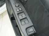 ◆パワーウィンドウスイッチ◆運転席から全席の窓の開閉操作を行うことが出来いつでも換気ができます!