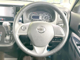 【純正革巻きステアリング】上質な革を使用することで、手にしっかり馴染みとても運転しやすいハンドルです♪