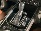 全てのトランスミッションのメリットを兼ね備えた理想的なAT、それがSKYACTIV-DRIVE(スカイアクティブドライブ)。「滑らかな変速」「ダイレクト感のあるシフトフィール」そして「低燃費」が特長です!