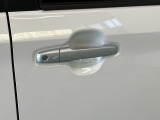 クルマの状態と評価点数を開示し、図解で表示いたしております。車両状態検査書はこちらの車両ページで閲覧できます。(※一部評価書が未設置の車両がある場合がございます)