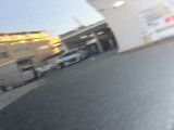 右フロントドアに凹み傷があります。