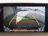 バックガイドモニターで、後方を確認しながら安心して駐車することができます。運転初心者も熟練者も必須の機能ですよ!