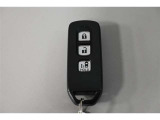 スマートキー!両手に荷物を抱えているときでも、ドアの施錠・解錠が楽々です♪