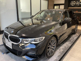 一目で伝わるBMW特有のスポーティーなプロポーションは、BMWの走行性能を生み出すのに欠かせない要因の一つです。細部まで拘りぬいたお車をぜひ一度ご覧ください!