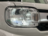 【LEDヘッドランプ】明るいライトが夜間の安全運転をサポートします。消費電力も少なく長寿命です。
