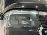 LEDヘッドライトは、点灯の瞬間から最大光量を発揮し、突然暗くなるトンネルなどでの安定感を高めます。
