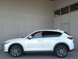 当社買取ワンオーナー車のCX-5が入庫いたしました!ナビやETC、ドライブレコーダーなど装備充実の一台です♪安心のディーラー保証付き!お気軽にお問合せ下さい♪