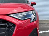 フロントライト Audiが培ってきたデザイン性と技術力が備わっています。