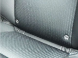 ◆ISOFIX◆シートベルトいらずでチャイルドシートと固定金具を連結するだけでガッチリ固定できます。