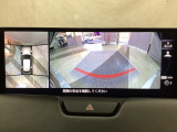 狭い場所での駐車やすれ違いなどでより的確な運転操作に役立つ360&deg;ビューモニターが装備されています。