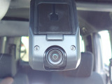 ◆【ドライブレコーダー】映像・音声などを記録する自動車用の装置です。もしもの事故の際の記録はもちろん、旅行の際の思い出としてドライブの映像を楽しむことができます。
