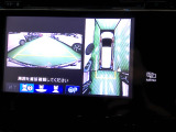 【全周囲カメラシステム】運転席から見えにくい後方などをナビ画面で確認でき運転を支援するシステムです。