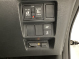 自社整備工場で点検整備をおこなってからお渡ししています。車検が残っている場合は『12ヶ月点検整備』を、車検整備付きの場合は『車検整備』をおこないます。整備費用は車両本体価格に含まれています。