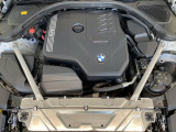 安心のBMW認定中古車は100項目の箇所を徹底的にチェック致します。機械的な箇所や電気系、コンピューターなどをご納車前に点検し、交換基準に達した部品は全て新品に修理返品した後にご納車致します。
