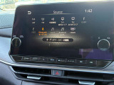 AppleCarPlayやAndroidAutoでスマートフォンを連携するとモニターにスマートフォンのアプリを表示する事も可能ですよ。
