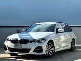 【BMWの伝統】BMWのお車は、&ldquo;駆け抜ける歓び&rdquo;を意識し、走行の安定性とコーナリングの良さを追求し、思い通りにハンドルの操作可能です。