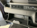 車を初めて購入されるお客様や、車にあまり詳しくないお客様にもわかりやすく丁寧に説明させて頂きます♪