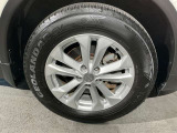 純正アルミホイールで、愛車をもっとカッコよく自動車メーカーが直接扱う純正アルミホイール。車種にマッチしたデザインで、愛車の個性を際立たせます。安全性や耐久性にも優れ、安心して使用できます。