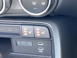 運転席・助手席には冬場にはありがたいシートヒーターが付いてます☆