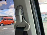 運転席と助手席にアジャスタブルショルダーベルトアンカー(シートベルトアンカー)が標準装備されています♪
