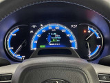 見やすいメーターレイアウトで運転をサポート!