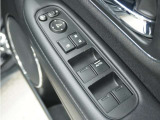 ◆パワーウィンドウスイッチ◆運転席から全席の窓の開閉操作を行うことが出来いつでも換気ができます!
