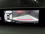 360&deg;モニターが標準装備されておりますので、細い道や狭い駐車場でもラクラク♪ 視認性もバッチリです。