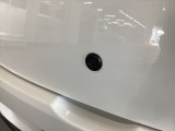 バックドアはこちらの電磁式スイッチを押すことでアンロックが可能です。