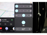 運転席にはステアリングヒーター、ベンチレーション、シートヒーターの機能を備え、快適なドライブをサポートします。