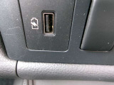 USB電源ソケットが装備されています。