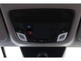 緊急通報ボタンが装備されています。ホンダコネクト対応。ご利用には、Honda Total Care プレミアムのご加入が必要です。