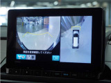 ◆マルチビューカメラシステム◆運転席から見づらい前後左右を、ナビ画面の映像で確認。見通しの悪い交差点や狭い道でのすれ違い、駐車などをサポートします。