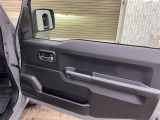 軽の看板が目印です!届出済 未使用車をお探しの方はこちらの看板を目印にお越しください。※似たような看板のお店がございますのでお間違えのないようご注意ください。