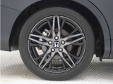 ◆純正アルミホイール装着車◆これで足元まわりも、おしゃれにきまります!