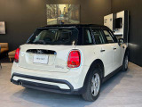 かわいいテールのデザインはほかの車にはない魅力があります。ひと目で&ldquo;MINI&rdquo;とわかるデザインです。