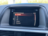 画面にはFMやAM、Bluetoothなどの選択項目が一覧で表示され、使いたい音源を確認しやすい構成です。通勤や長距離移動など、日々の車内で好みに合わせて活用できます。
