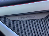 音にも拘りのハーマンカードンサラウンドサウンドシステム!