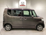 購入後も自社指定整備工場完備でお客様の愛車をしっかりサポート致します!御納車時には安全かつ安心してお乗り頂けるようホンダ専門知識を持つ整備スタッフが点検・整備・装備も説明をしてお渡ししております。