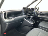 見通しのよいすっきりとした視界で、誰でも運転しやすいです。運転のしやすさは疲れにくさにも繋がりますよ♪