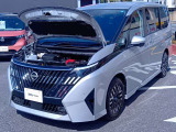 私共展示場では日産神奈川お客さまからの下取車(主に1オーナー/修復歴無車両)を中心に、弊社新車販売店舗での試乗車/社有車※(※基本禁煙車)等、日産ディーラーならではの上質なおクルマを販売しております。