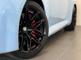 BMW純正アロイホイールはモデルやパッケージに合わせてデザインされています。洗練されたデザインで、足元の個性を引き立てます。