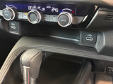 より快適にドライブを過ごして頂ける様に簡単に調整ができるオートエアコンを装備しております!ワンタッチですのでどなたでも簡単に操作できます!室内はこれでいつでも快適に保たれます。