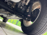 お車を安心してお乗りいただく為には、足回りの定期点検が欠かせません。サービスサポート(有償保証)では無料点検もご提供しており、安心のカーライフをお過ごしいただけるサポート体制が整っています。