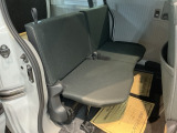 乗車人数や荷物の量、車内での過ごし方に合わせて、シートのレイアウトを変更できます。