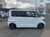 ◆衝突被害軽減ブレーキ◆フロントカメラで前方の車両や歩行者を検知。衝突の可能性が高まるとメーター内の警告灯表示とブザーでドライバーに回避操作または衝突回避を支援してくれます!