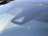 【セーフティセンス】セーフティセンスは、前方車両や歩行者を検知して衝突回避を支援する先進安全システムです。事故リスクを低減し、安心感のあるドライブをサポートします。